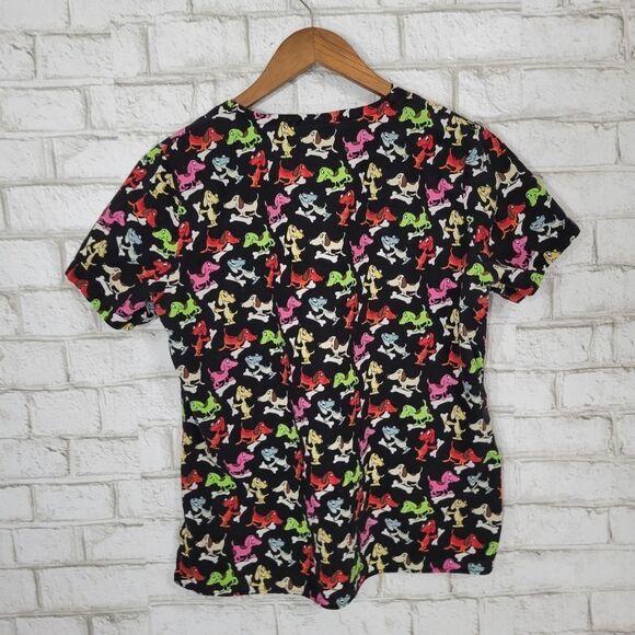 V Life dog print scrub top - Picture 10 of 10